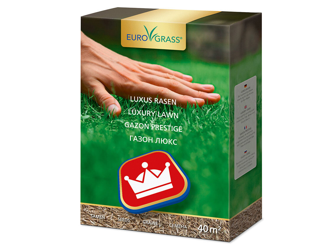 Verpackung der EuroGrass Luxus-Rasenmischung mit Abbildung einer Hand über dichtem grünem Rasen.